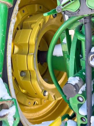 2012 John-Deere 7230R