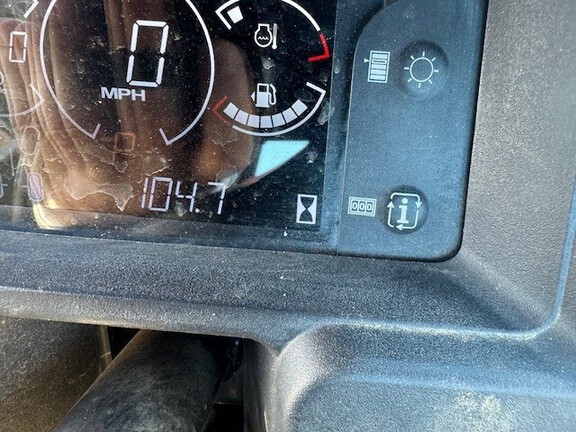 2023 John Deere XUV835M Photo 6