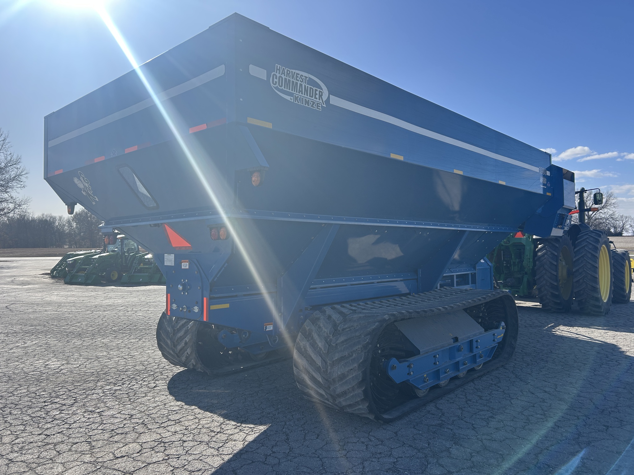  2011 Kinze 1050 at Heritage Tractor in Baldwin City, KS