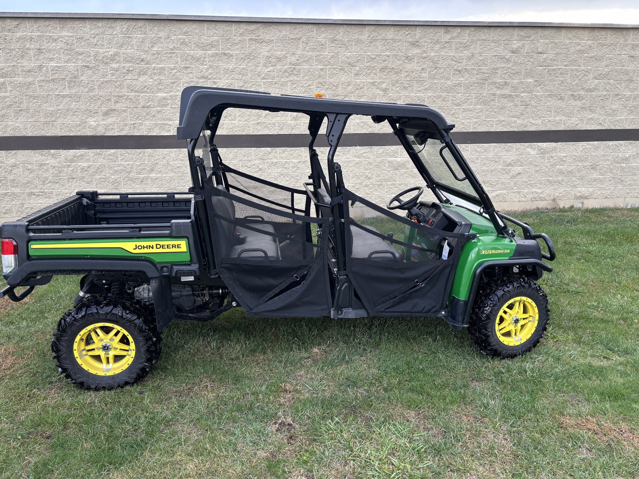 Used 2024 John Deere XUV 825M S4 ATVs & Gators at Koenig Equipment in Tipp City, OH - PhotoXL7