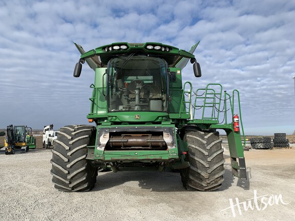 Photo of 2022 John Deere S780