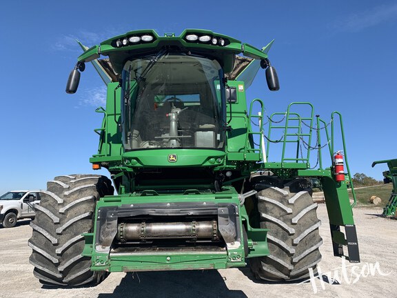 Photo of 2022 John Deere S780