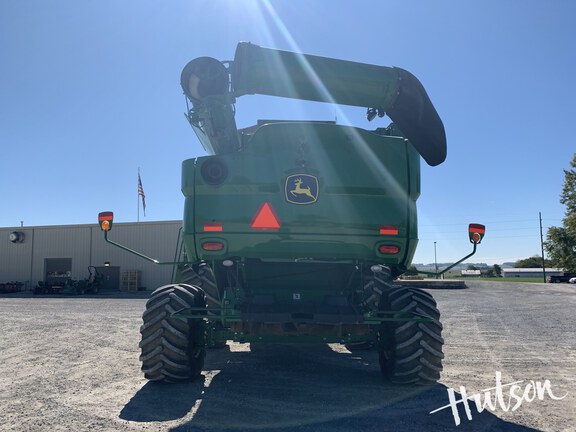 Photo of 2022 John Deere S780