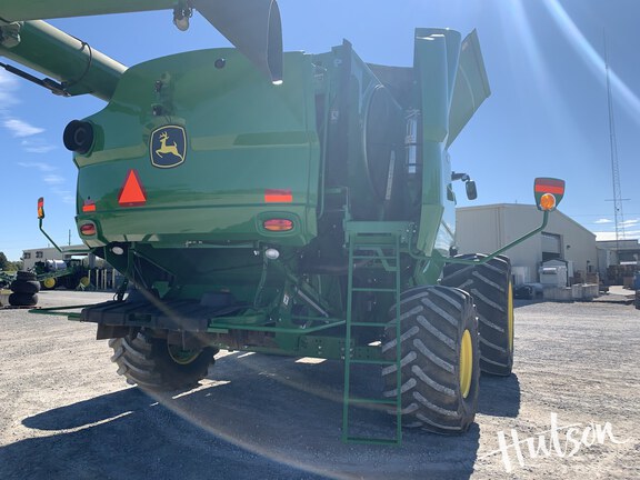 Photo of 2022 John Deere S780