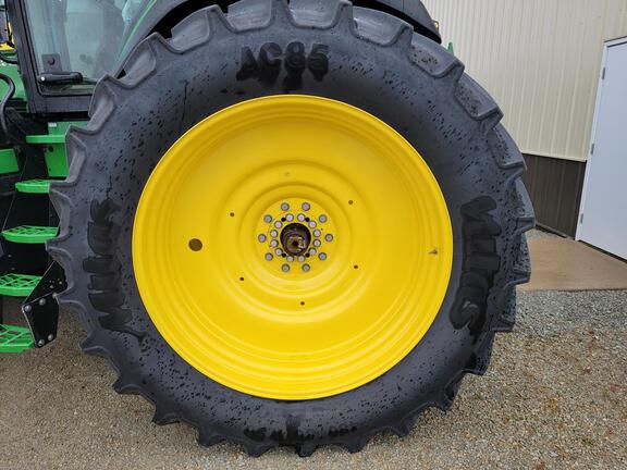 2025 John Deere 8R 410 - Photo9