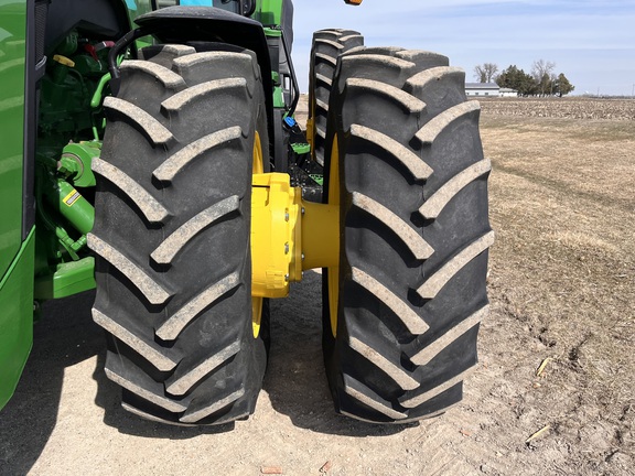 2025 John Deere 8R 410 - Photo11