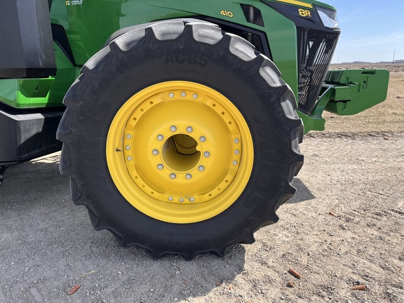 2025 John Deere 8R 410 - Photo12