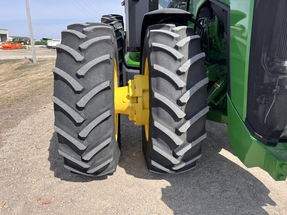 2025 John Deere 8R 410 - Photo14