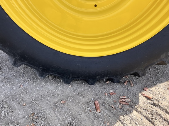 2025 John Deere 8R 410 - Photo16