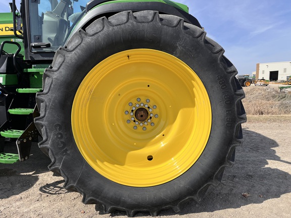 2025 John Deere 8R 410 - Photo19