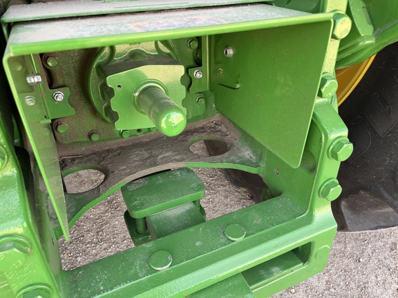 2025 John Deere 8R 410 - Photo30