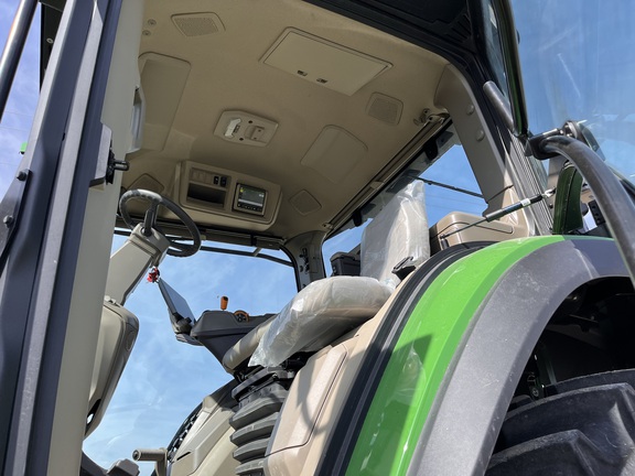 2025 John Deere 8R 410 - Photo33