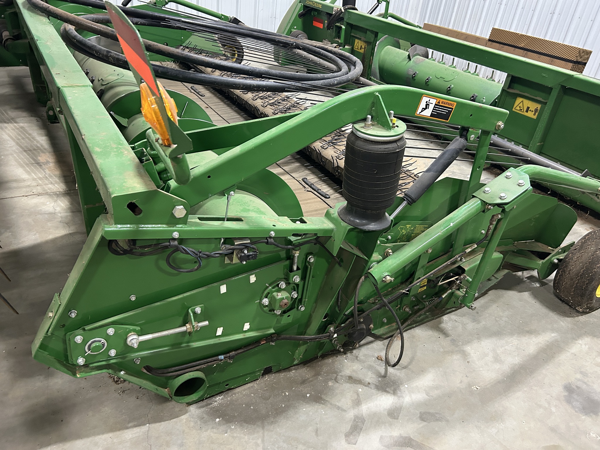 2014 John Deere 615P Image 8