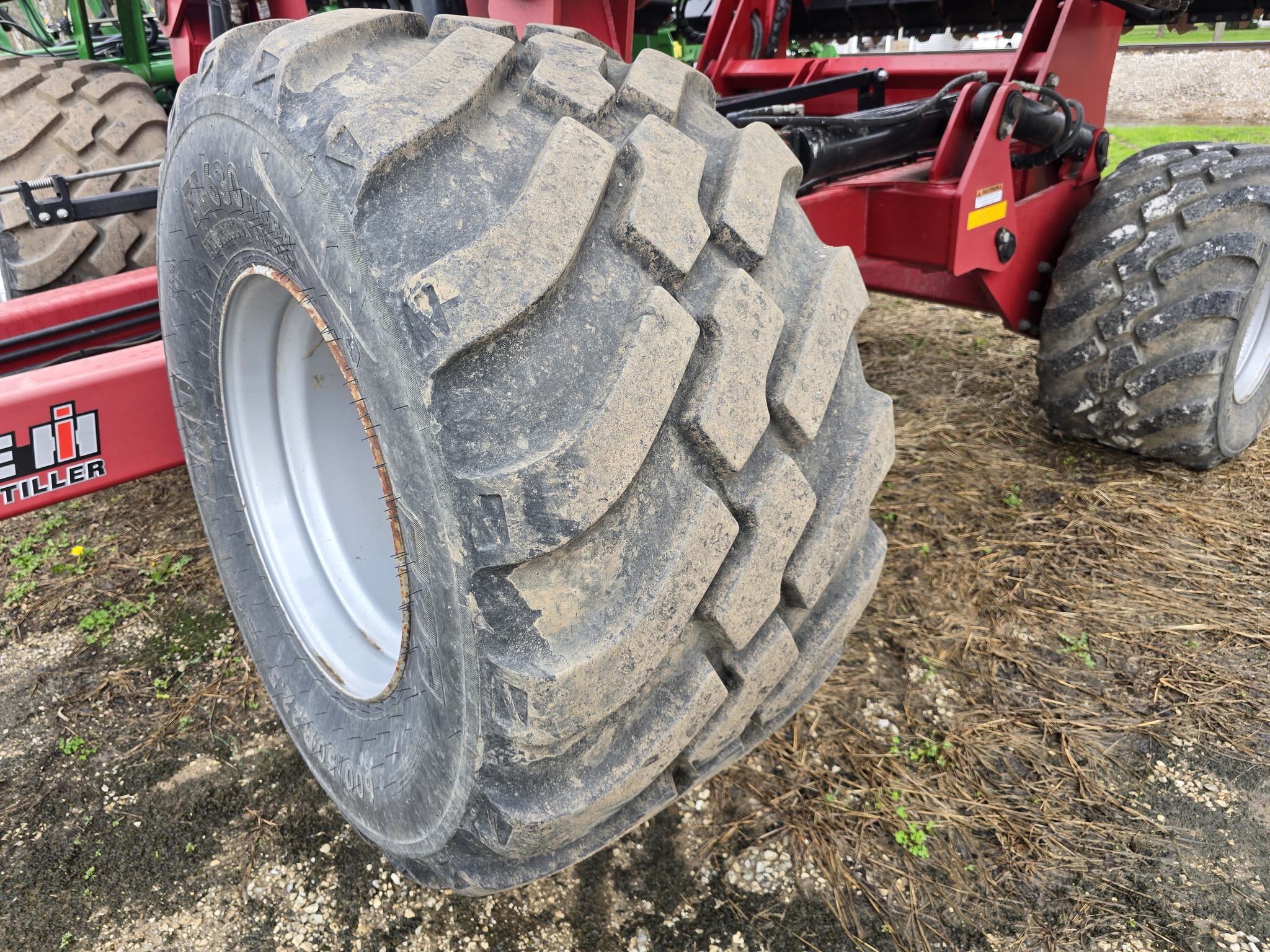 2020 Case IH 475 Image 16