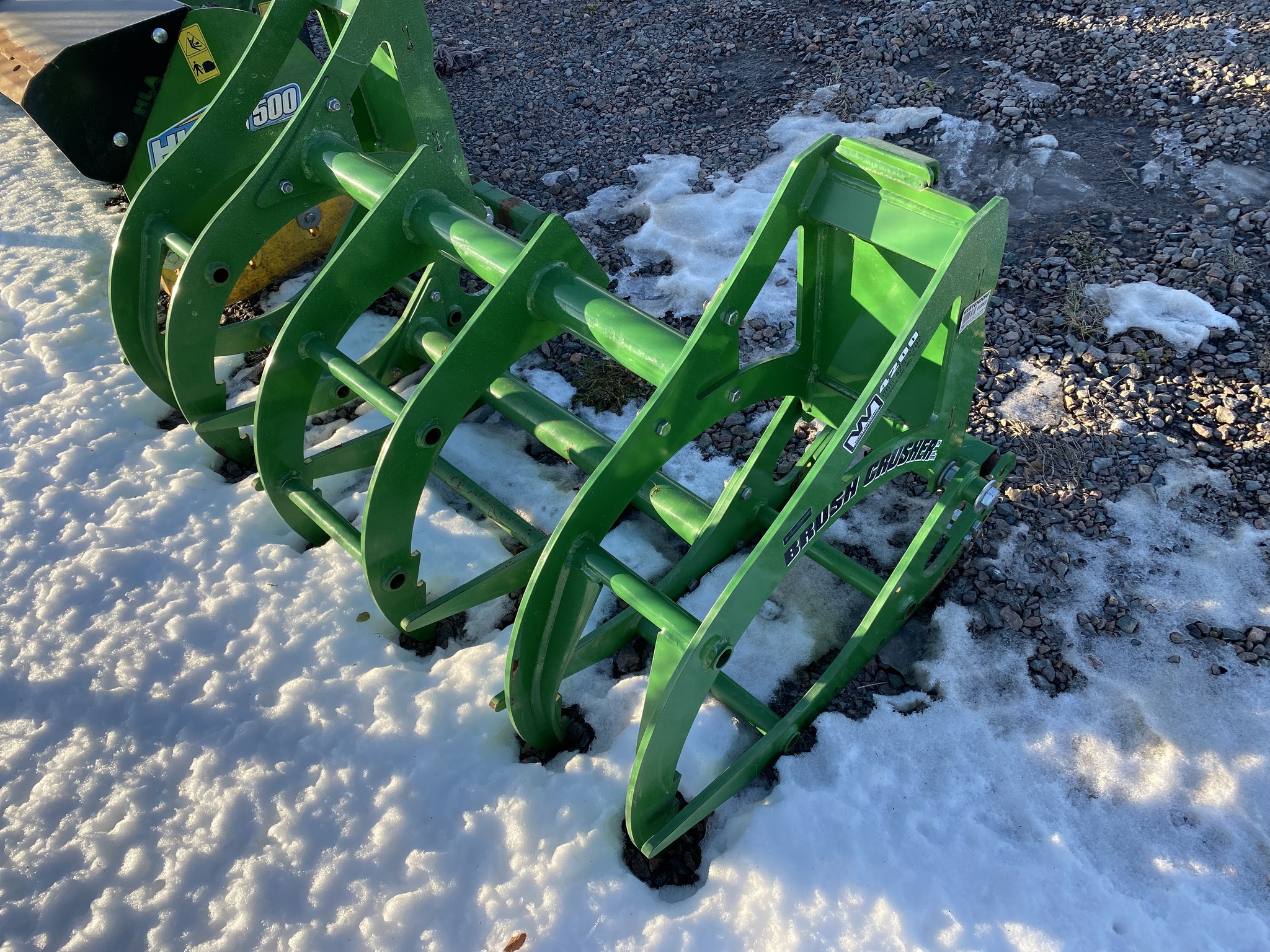 2018 John Deere 3046R Image 14