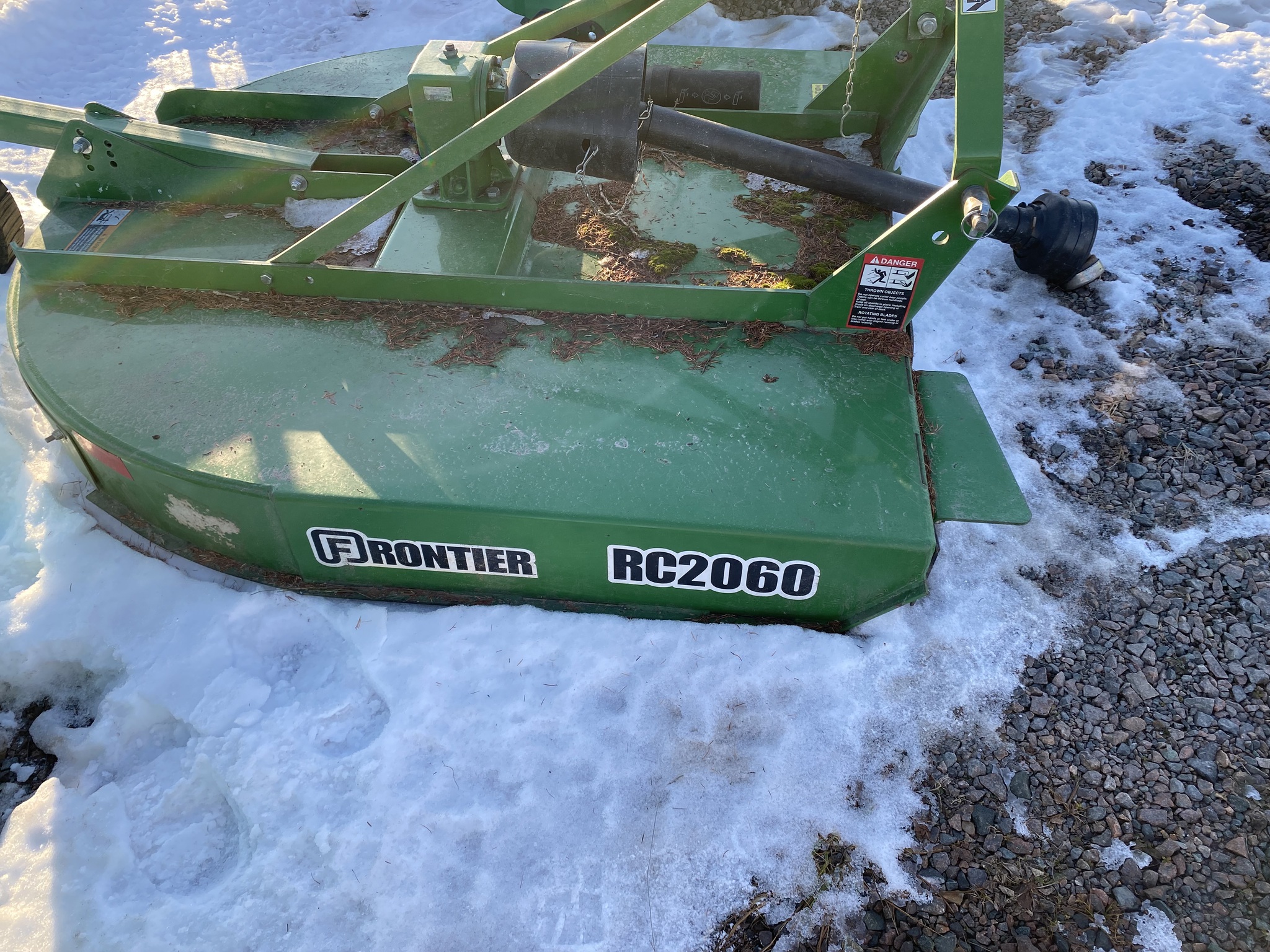 2018 John Deere 3046R Image 18