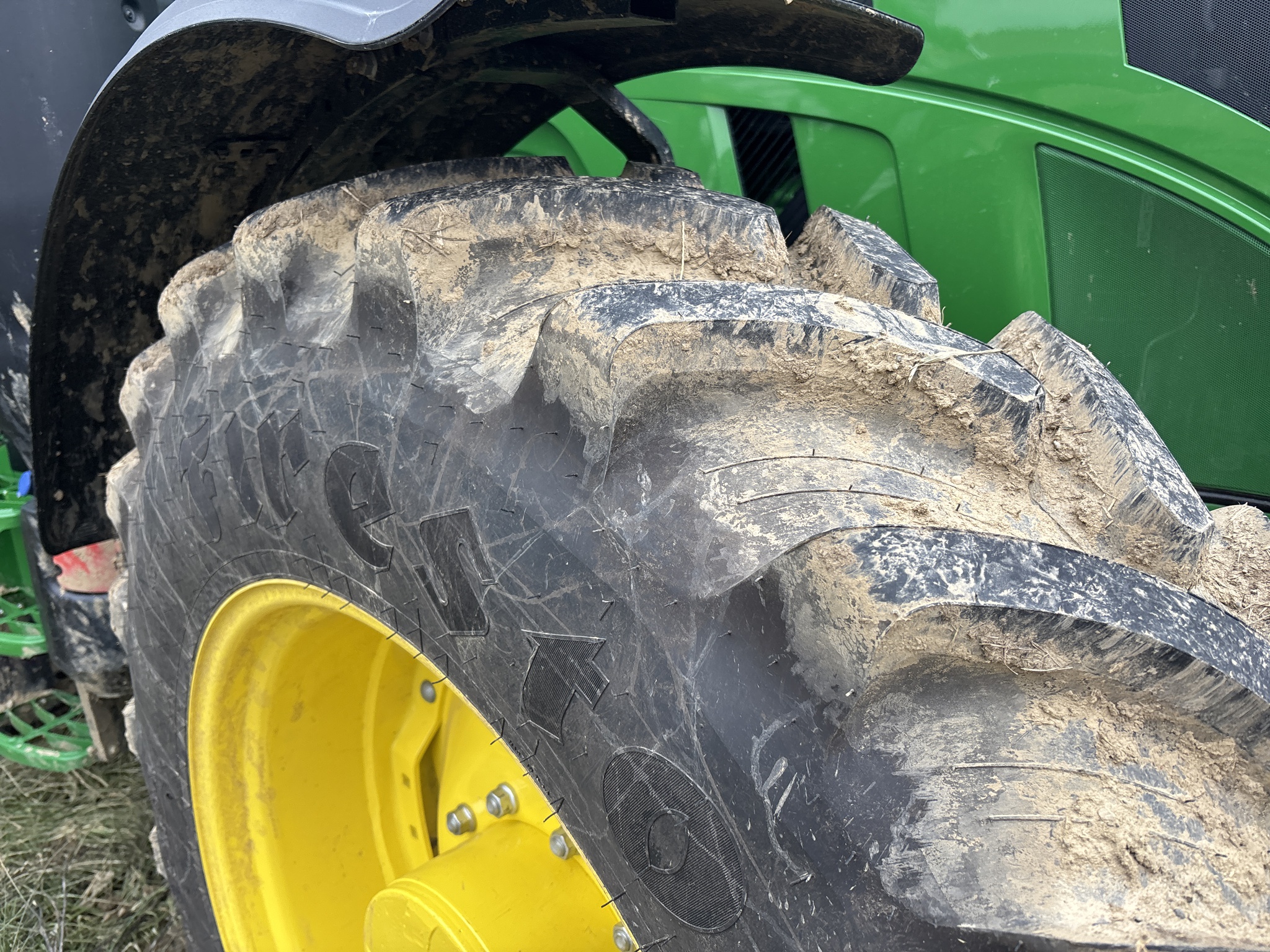 Used 2024 John Deere 6R 215 Row Crop Tractors at Koenig Equipment in Urbana, OH - PhotoXL9