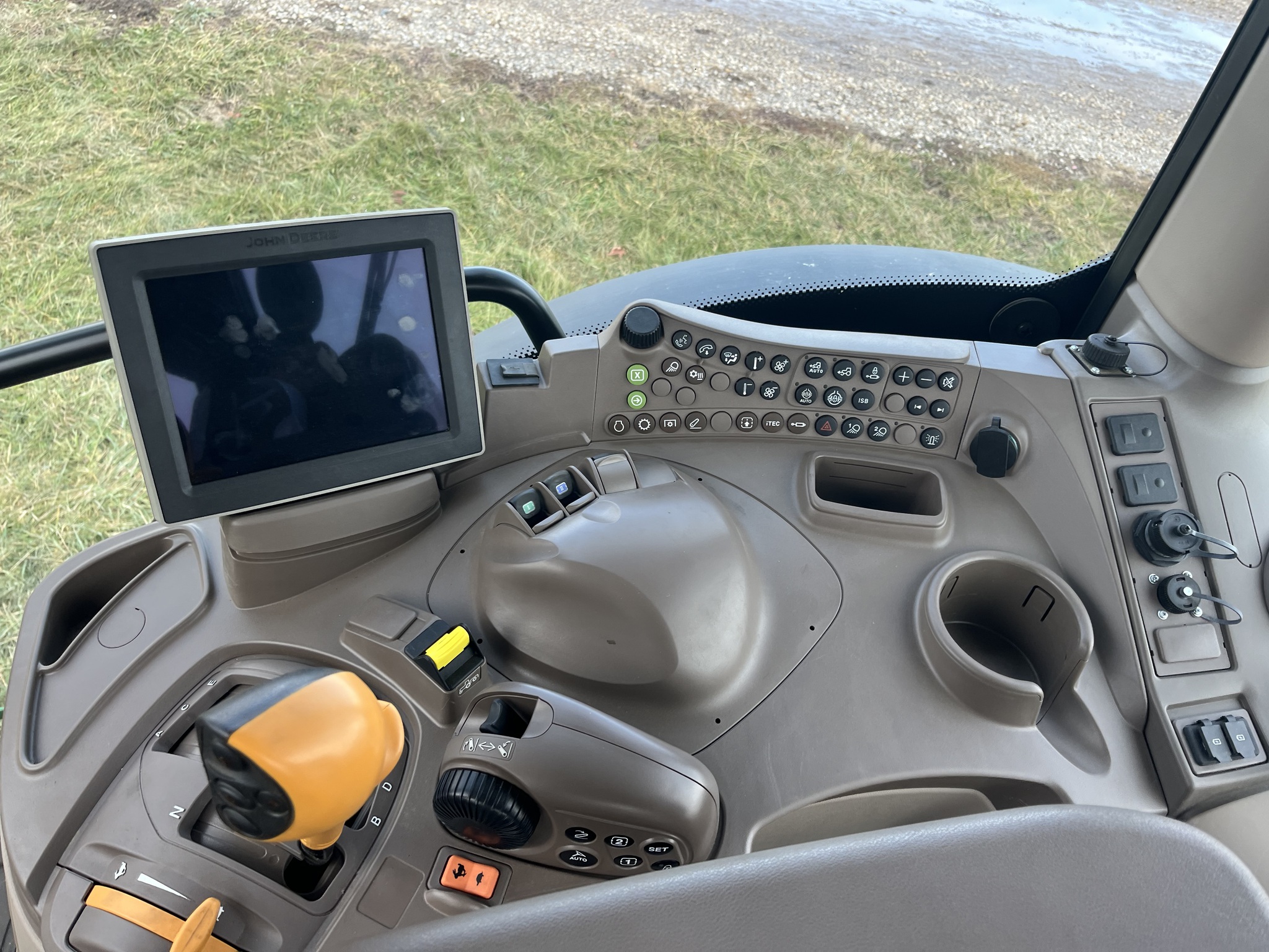 2023 John Deere 6R 155 Image 16