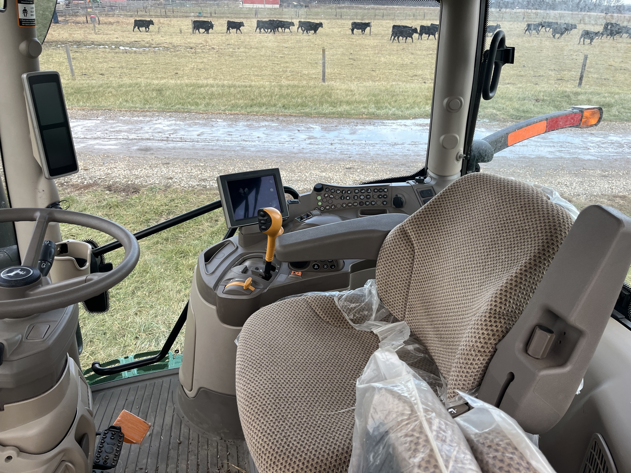 2023 John Deere 6R 155 Image 15