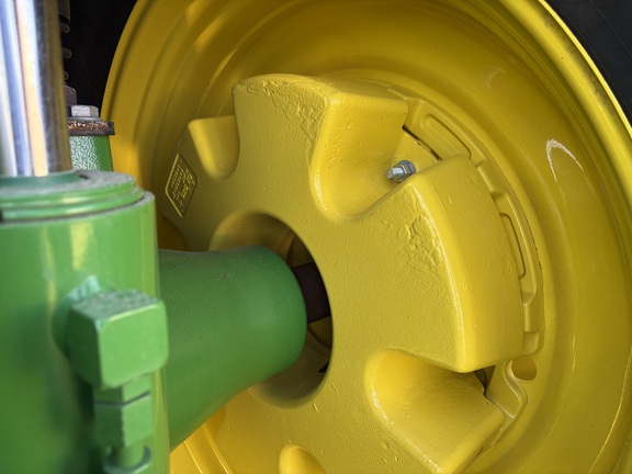 2025 John Deere 8R 410 - Photo13