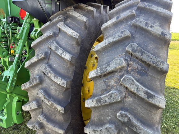 2025 John Deere 8R 410 - Photo11