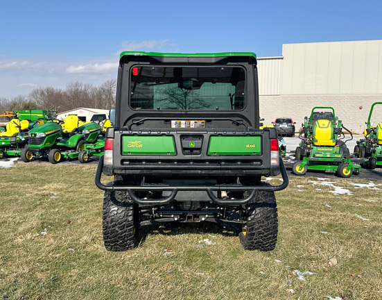 2023 John-Deere 835R