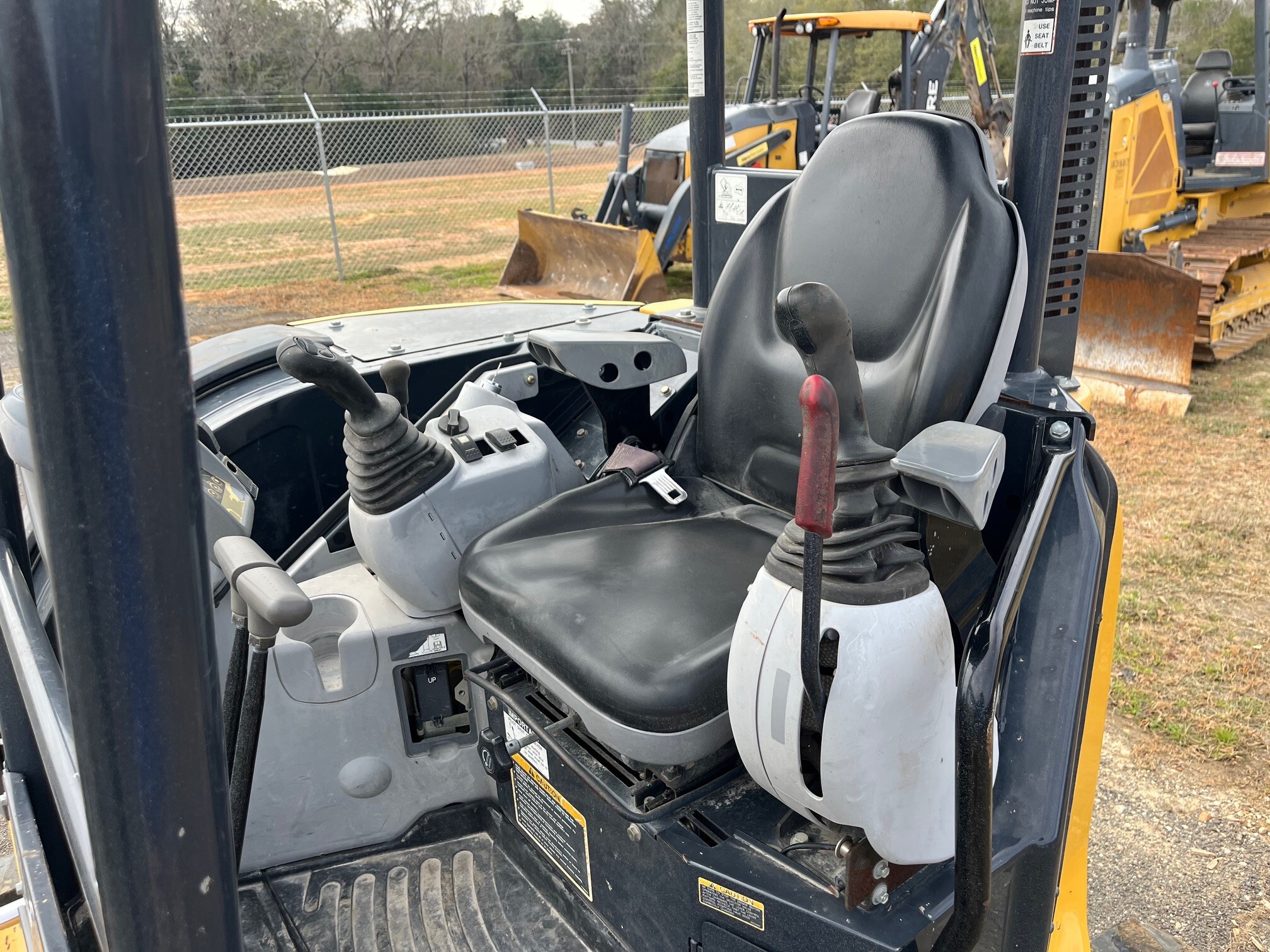 2019 John Deere 50G Image 5