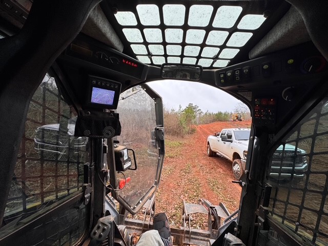 2023 John Deere 331G Image 2