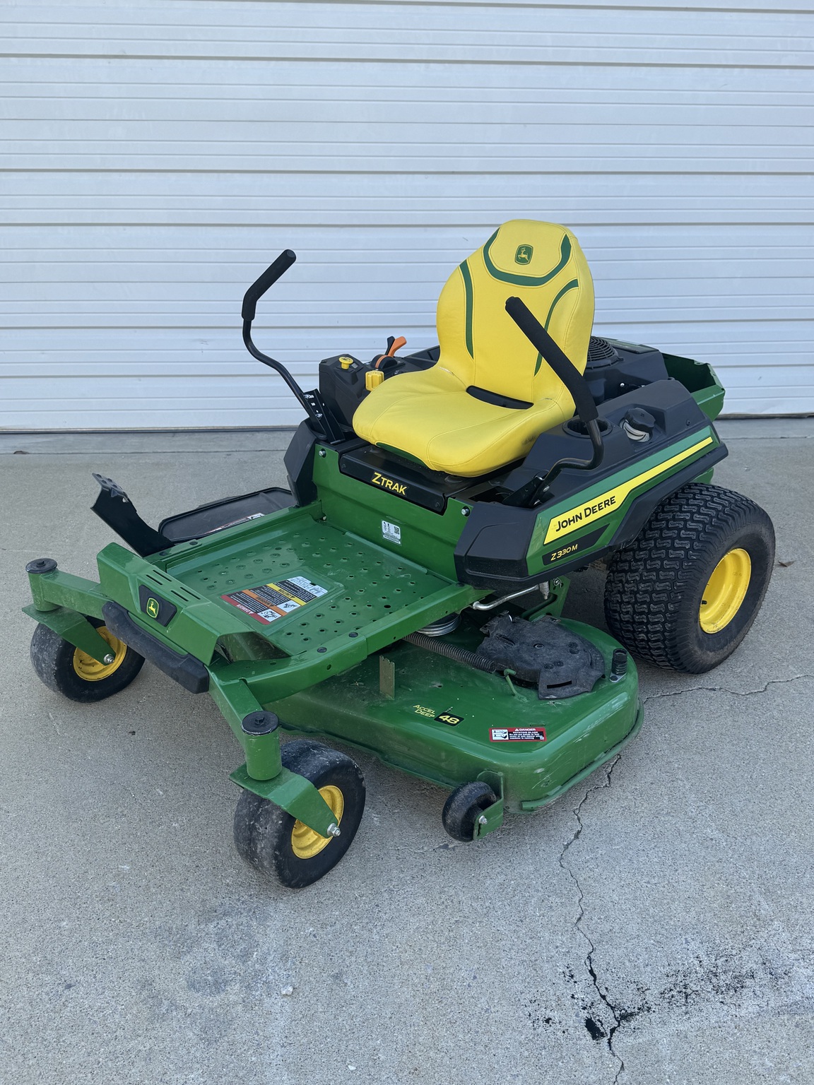 2025 John Deere Z330M