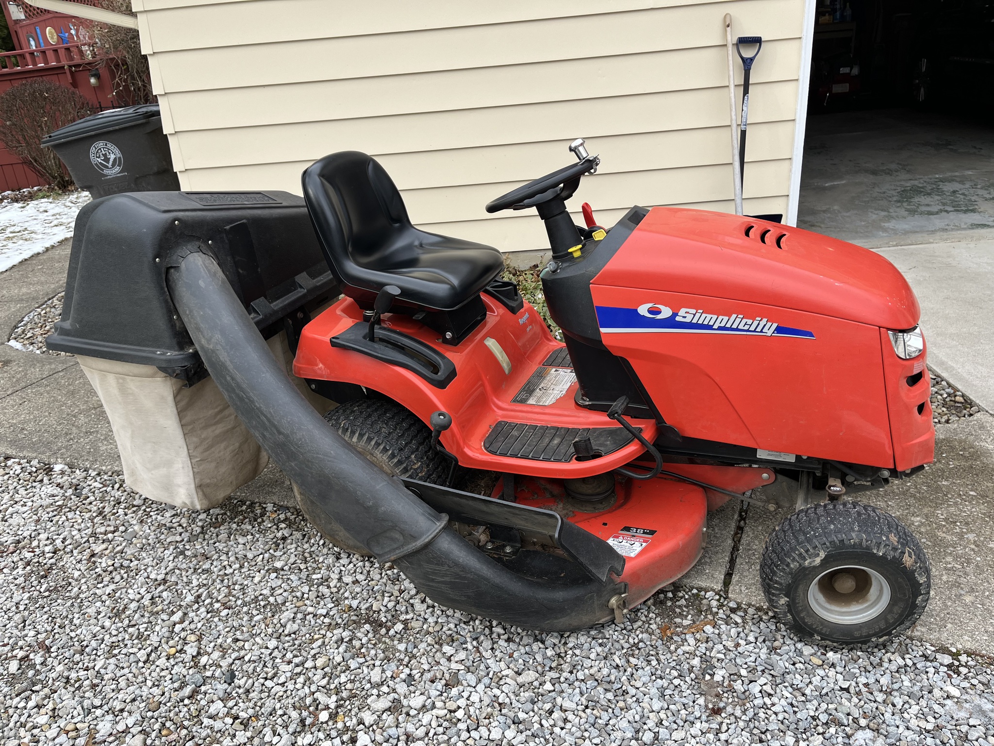 2011 Simplicity Regent 19.5 Image 2