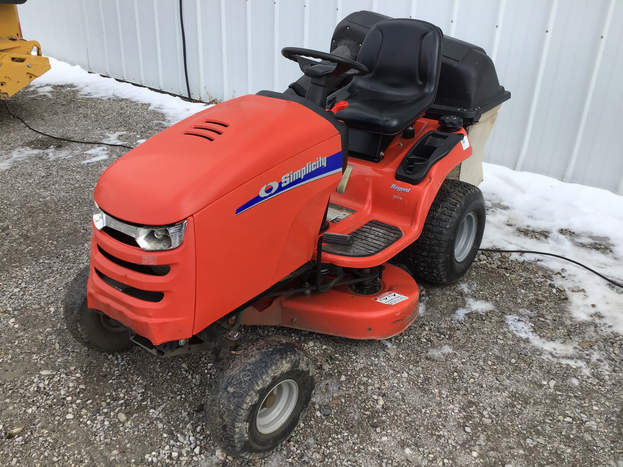 2011 Simplicity Regent 19.5 Image 3