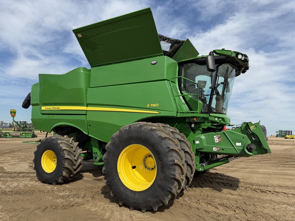  John Deere S780