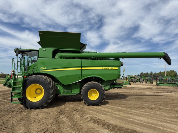 2023 John Deere S780 - Photo6