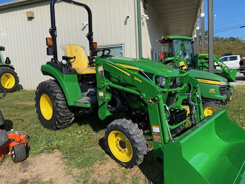 2025 John Deere 2032R Image 3