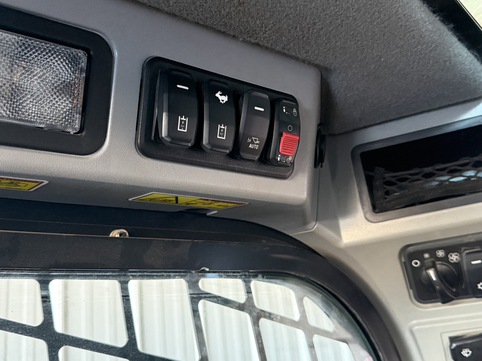 2021 Caterpillar 242D3 Image 6