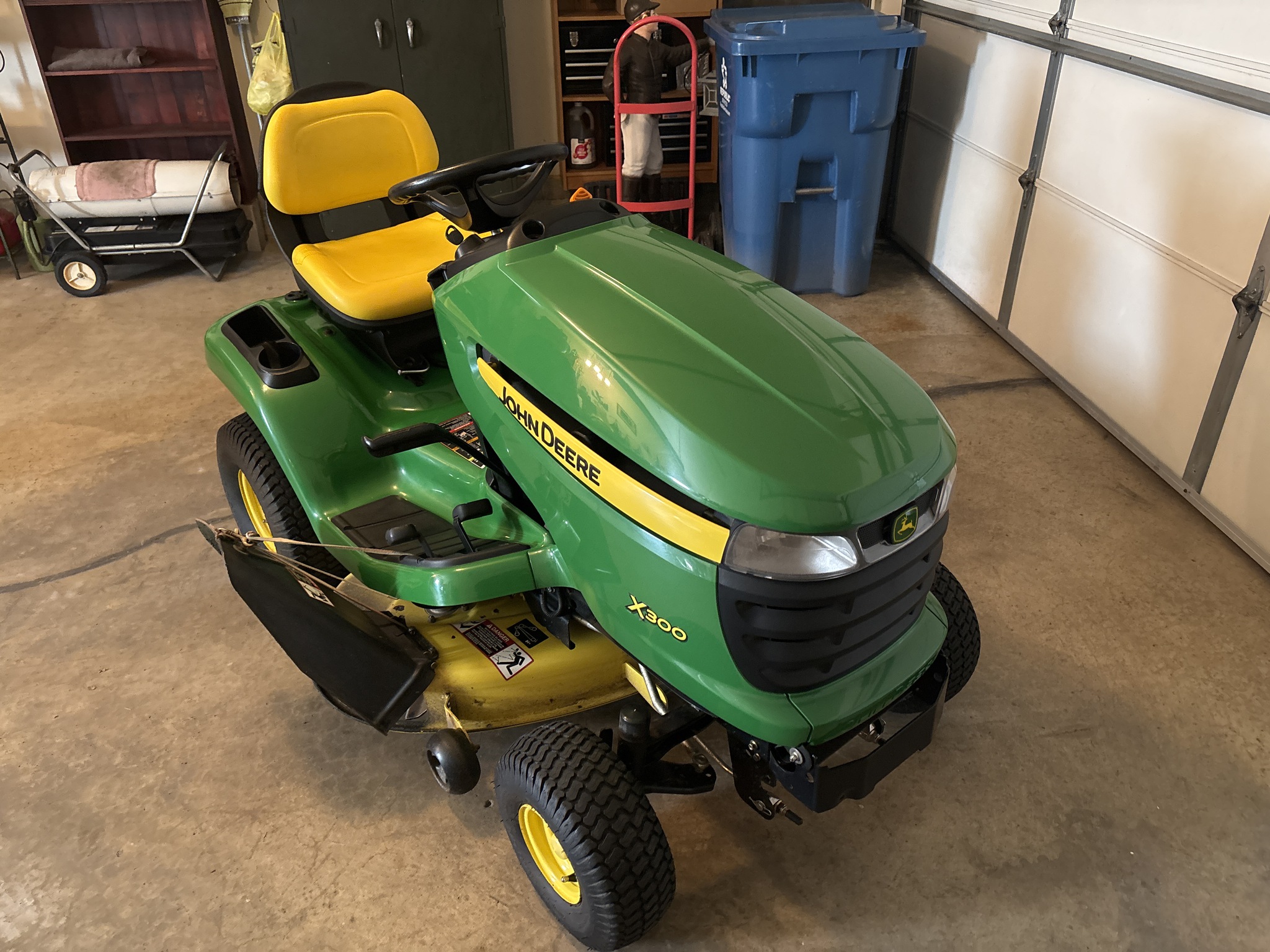 Used 2010 John Deere X300 Lawn & Garden Tractors at Koenig Equipment in Urbana, OH - PhotoXL0