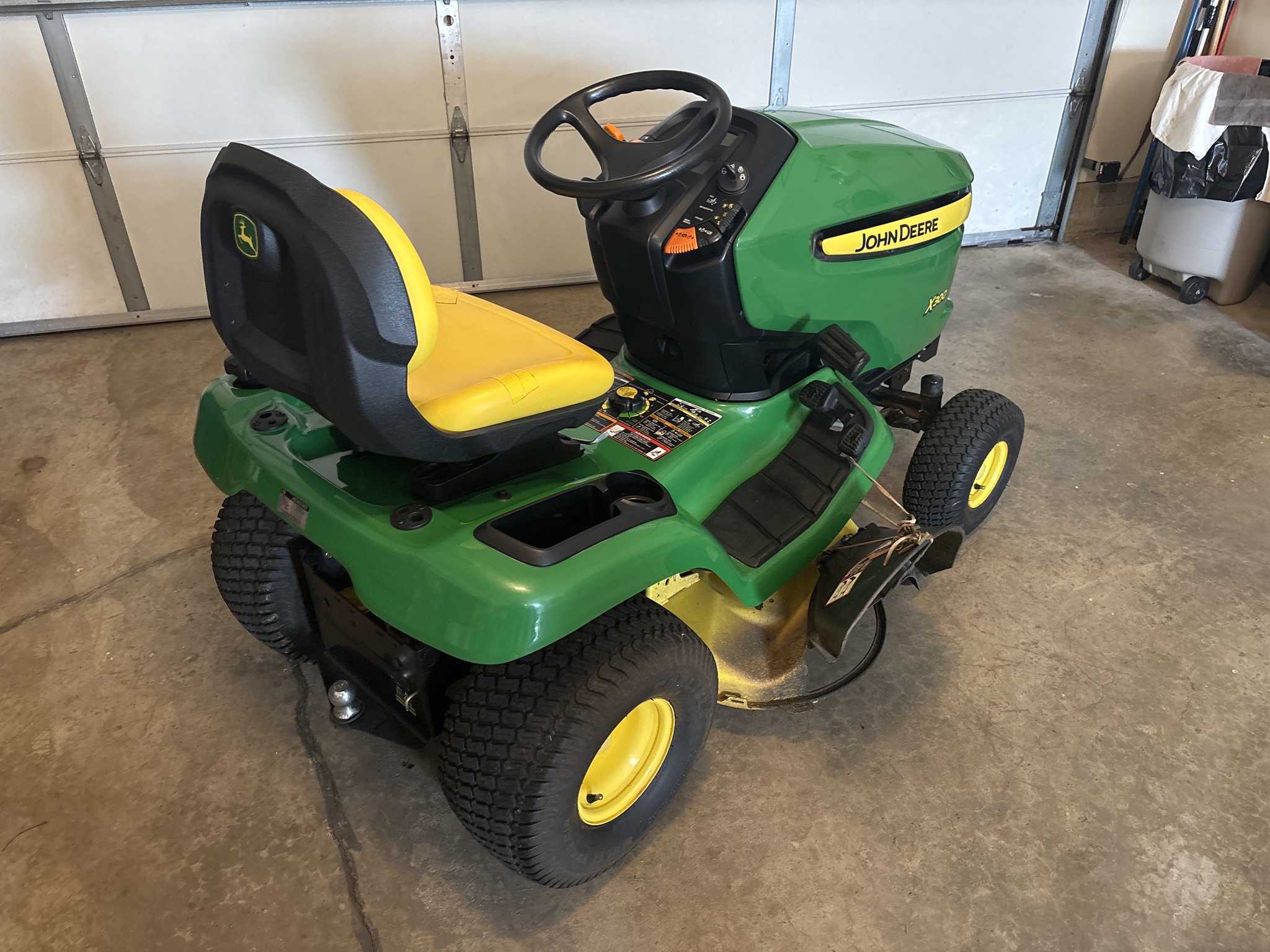 Used 2010 John Deere X300 Lawn & Garden Tractors at Koenig Equipment in Urbana, OH - PhotoXL5