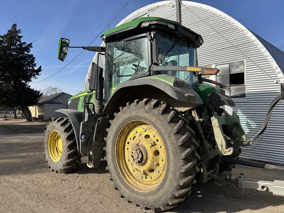 2023 John Deere 7R 210 (3rd thumbnail)