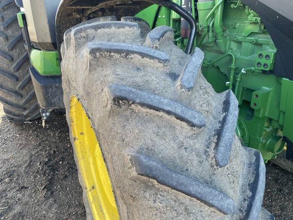 2025 John Deere 8R 250 - Photo16