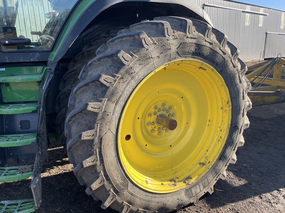 2025 John Deere 8R 250 - Photo6