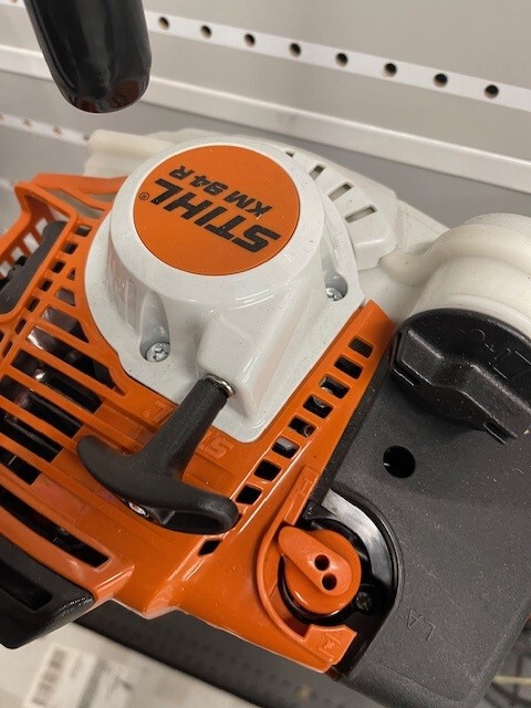 2025 Stihl KM94R Image 2