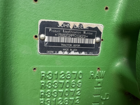 2015 John Deere 8370R - Photo40
