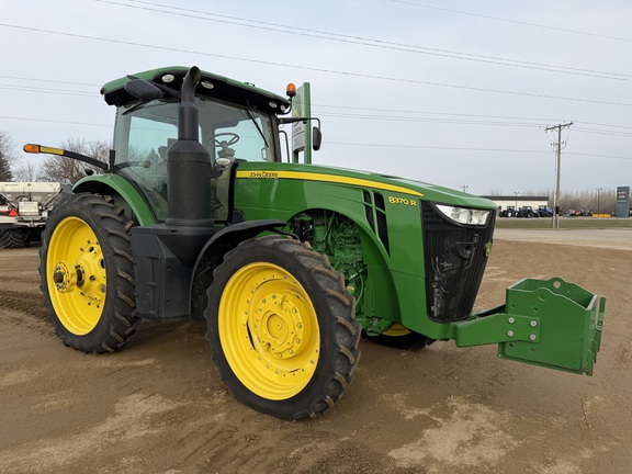  John Deere 8370R