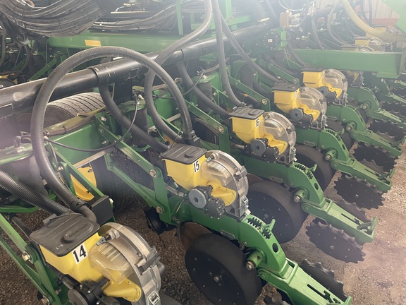 2011 John Deere DB66 - Photo9