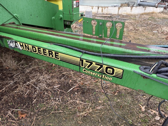 Photo of 1999 John Deere 1770