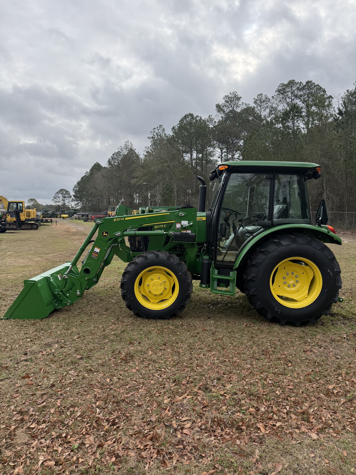 2026 John Deere 5075E Image 2