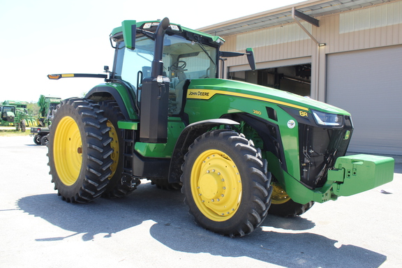 2025 John Deere 8R 280 Photo 4
