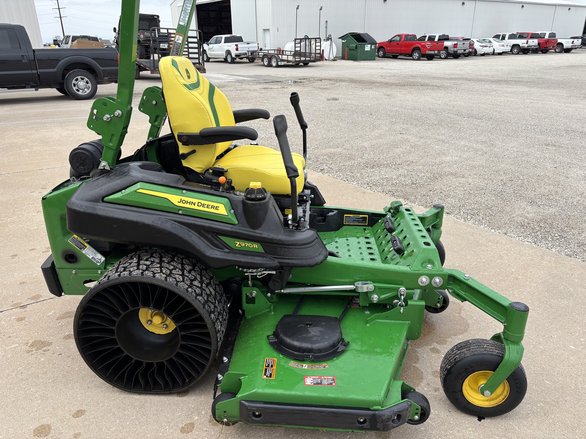  2023 John Deere Z970R at Heritage Tractor in Galesburg, IL
