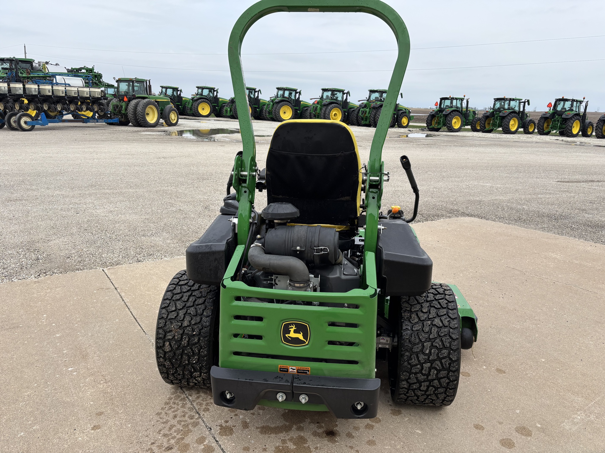  2023 John Deere Z970R at Heritage Tractor in Galesburg, IL