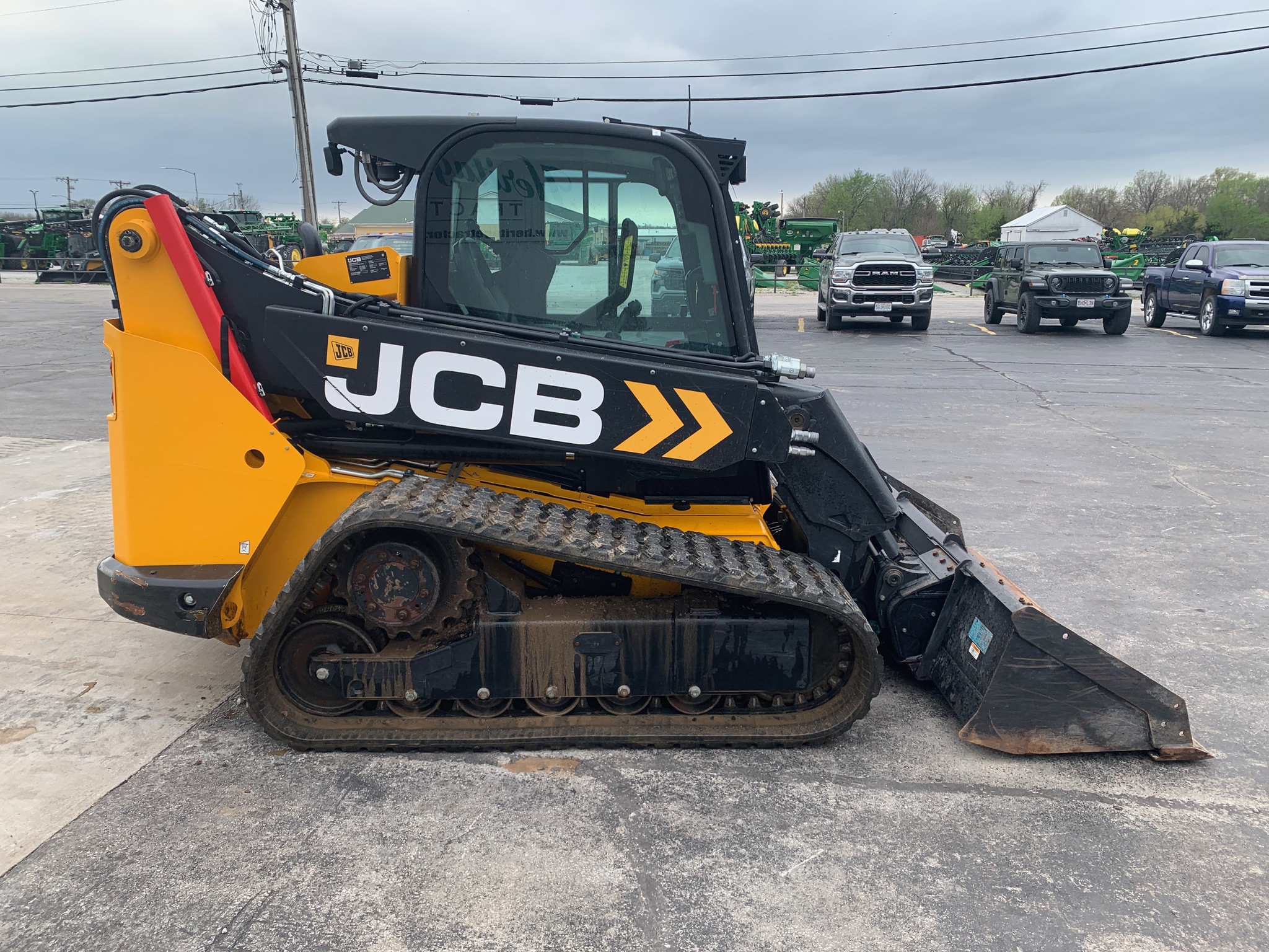  2023 JCB 3TS-8T at Heritage Tractor in Lamar, MO